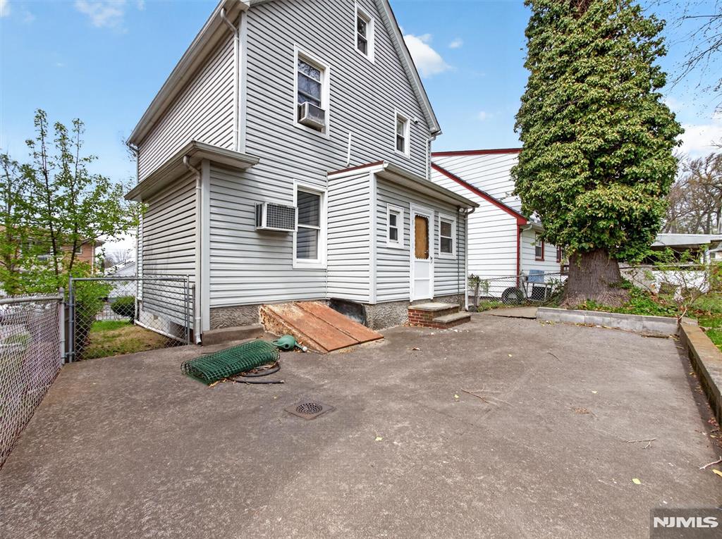 31 5th Street