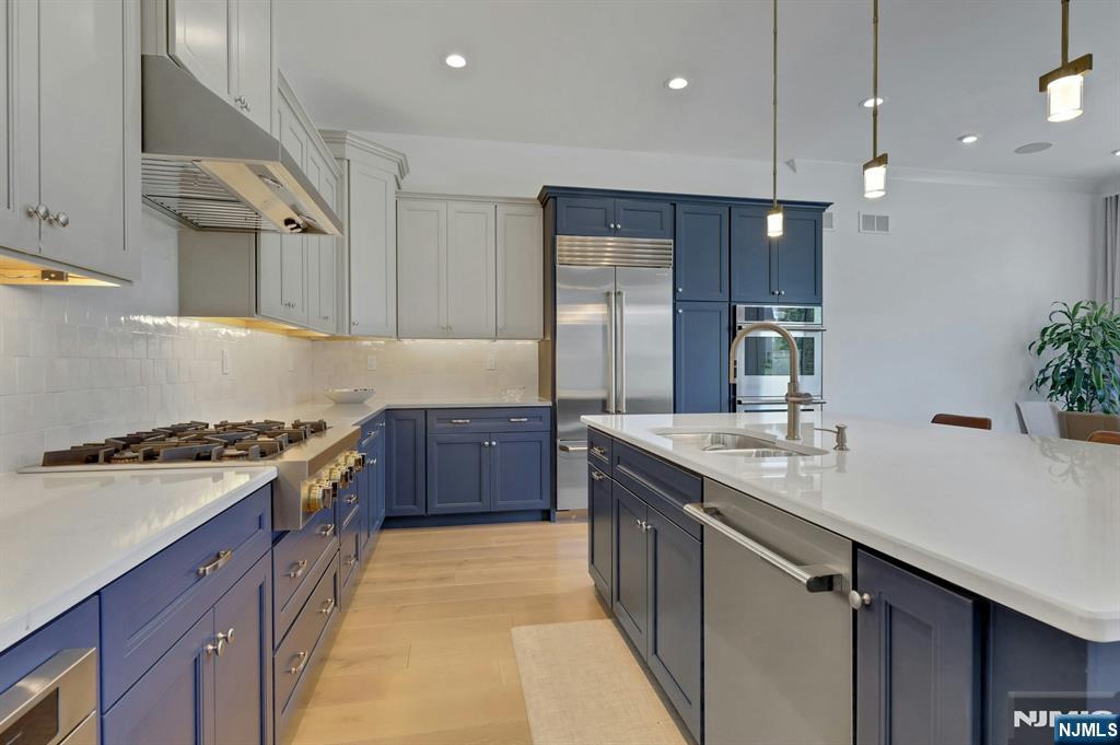 111 Woodmont Circle
