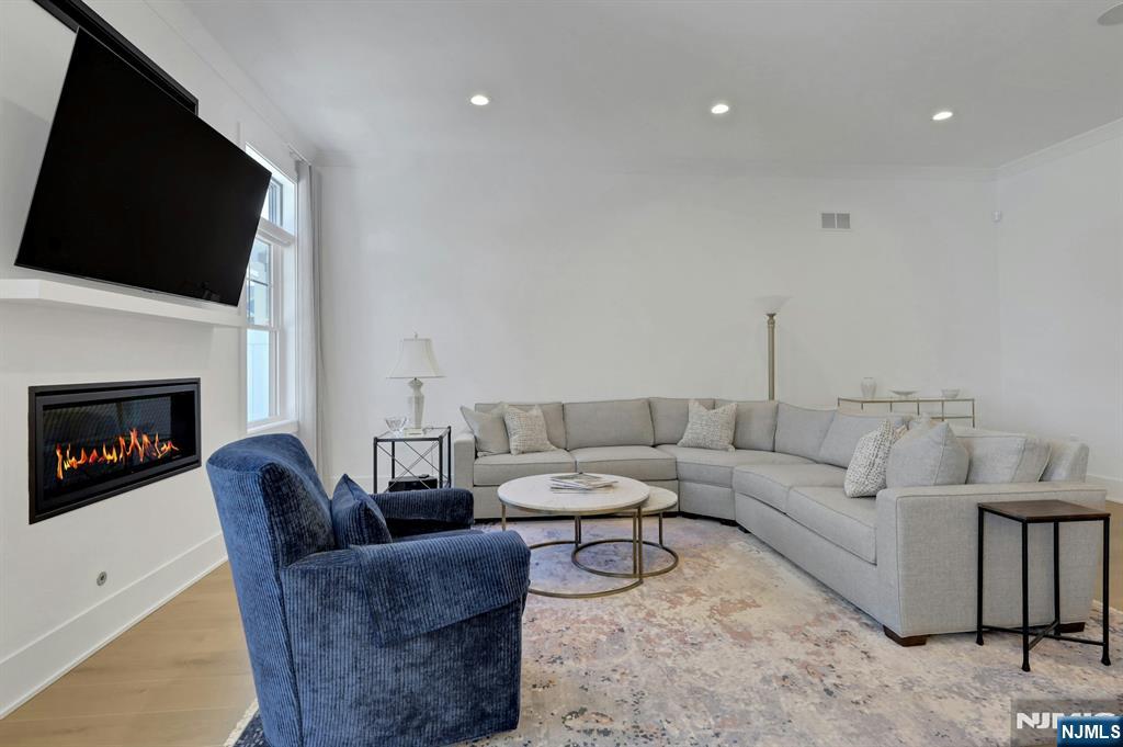 111 Woodmont Circle