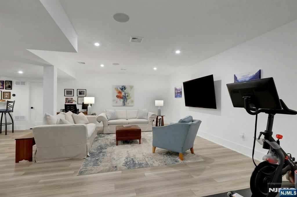 111 Woodmont Circle