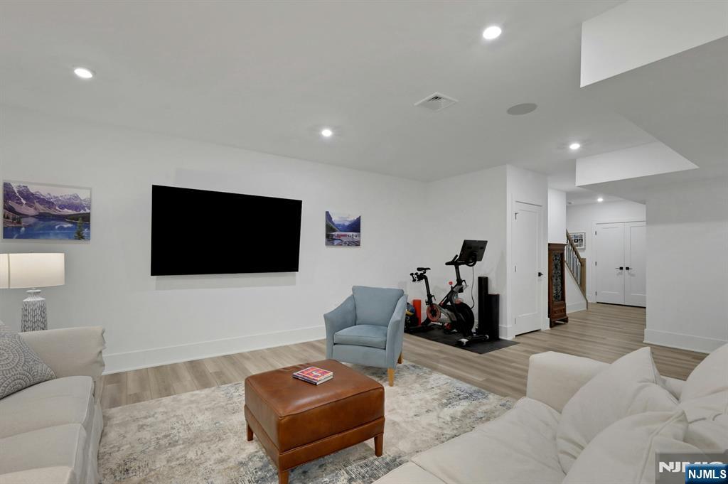 111 Woodmont Circle