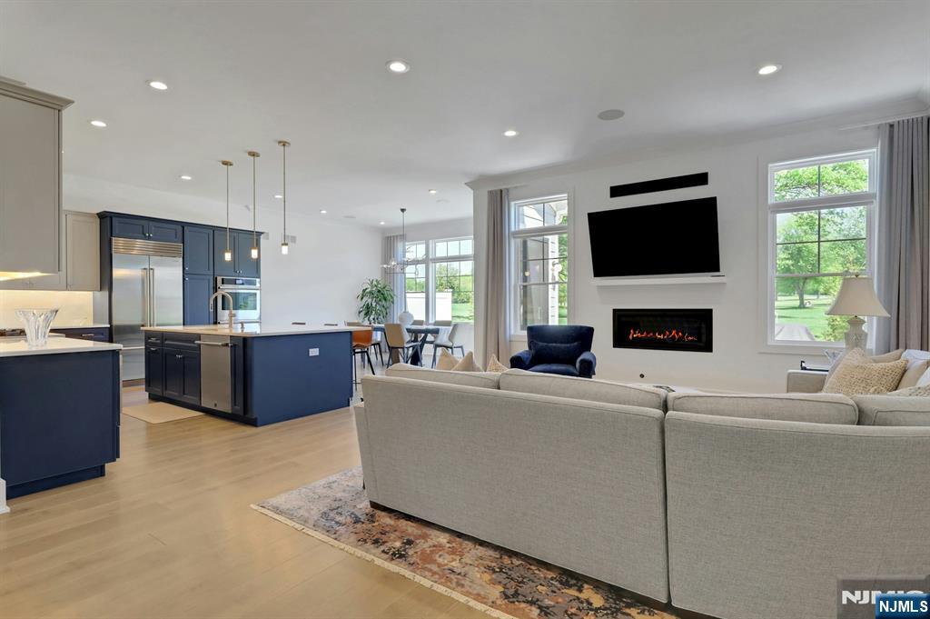 111 Woodmont Circle