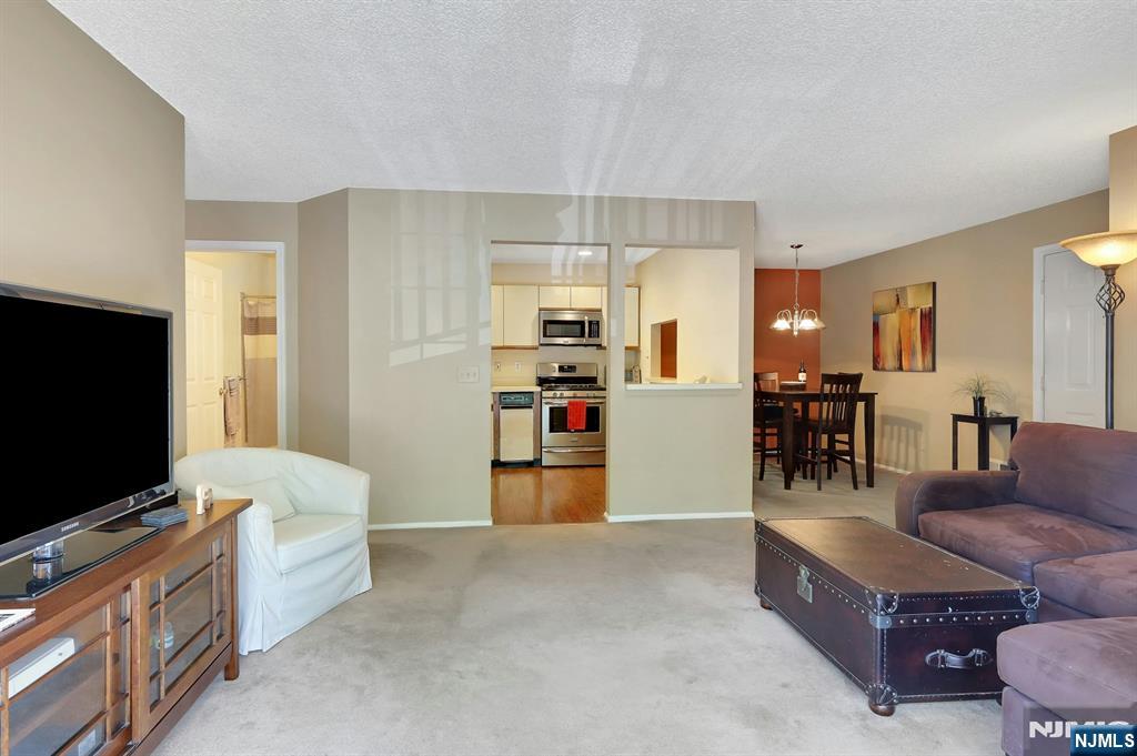 601 Lilac Lane