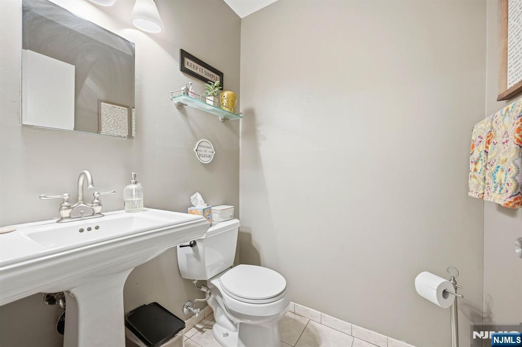 219 Pond Terrace 2B