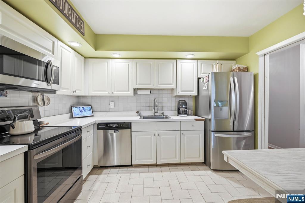 219 Pond Terrace 2B
