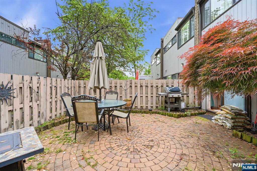 219 Pond Terrace 2B