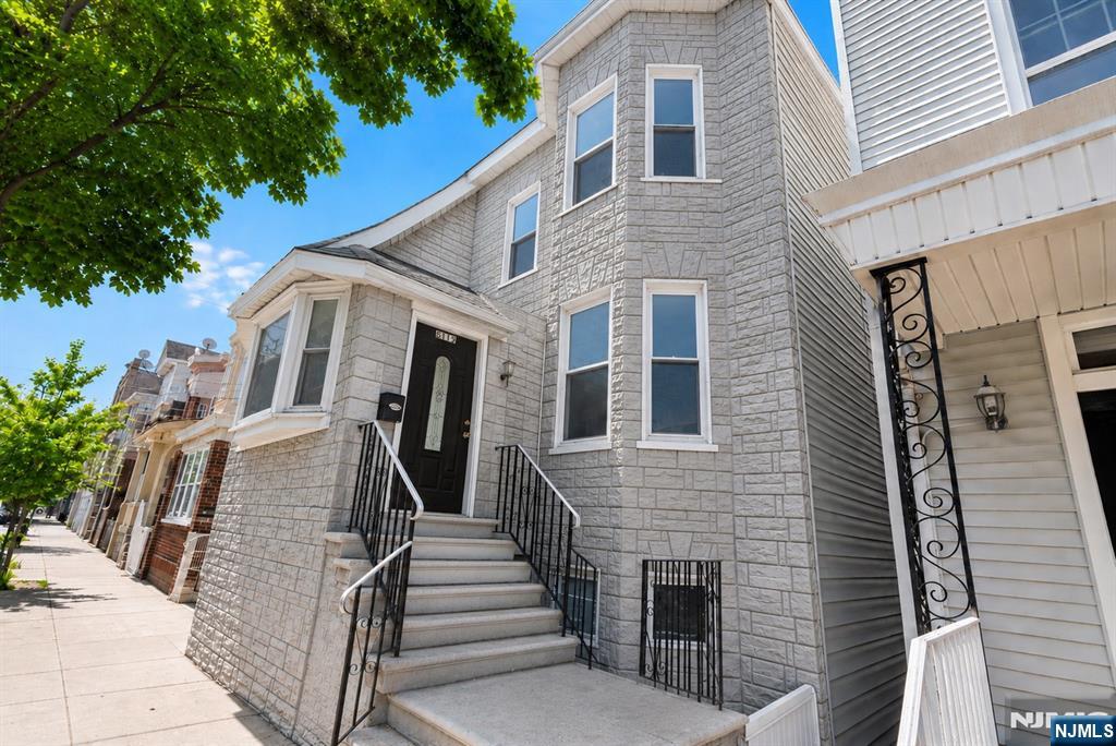 6119 Tyler Place