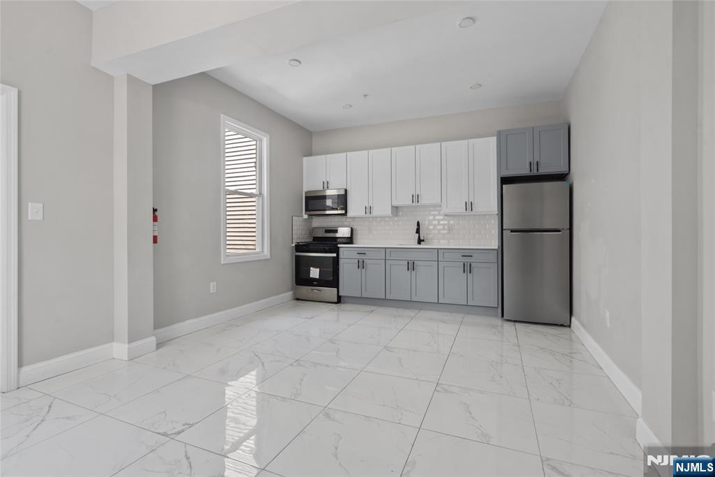 6119 Tyler Place