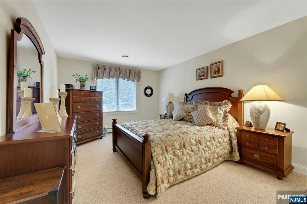 110 Winding Creek
