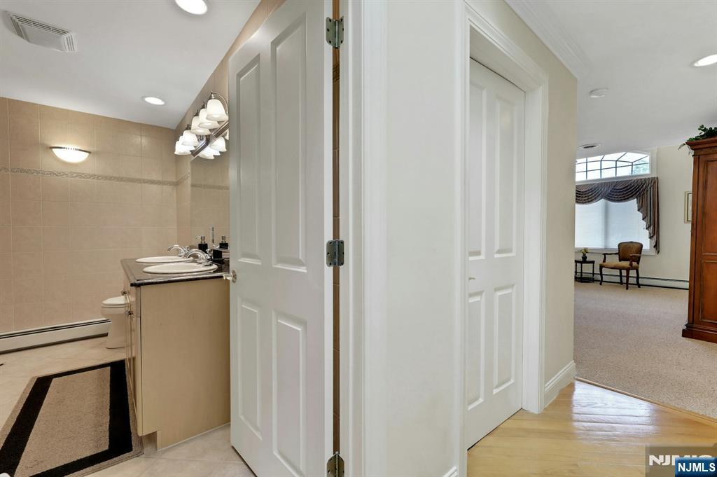110 Winding Creek