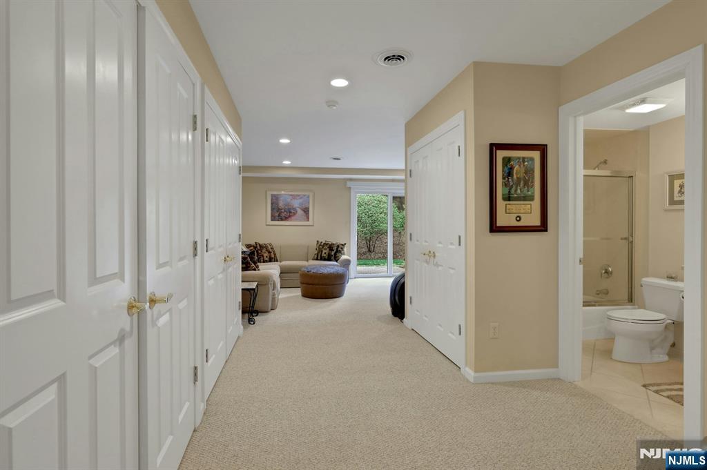 110 Winding Creek