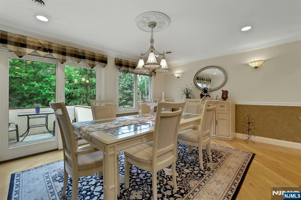 110 Winding Creek