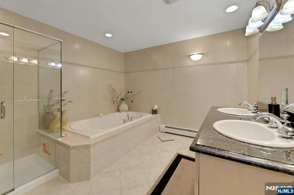 110 Winding Creek