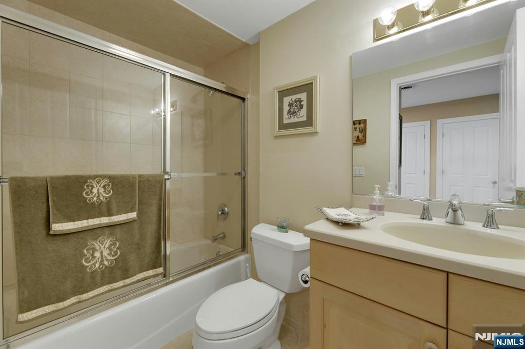 110 Winding Creek