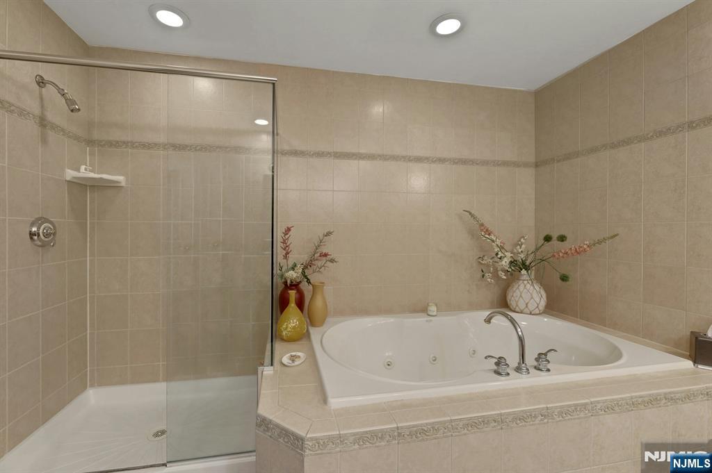 110 Winding Creek