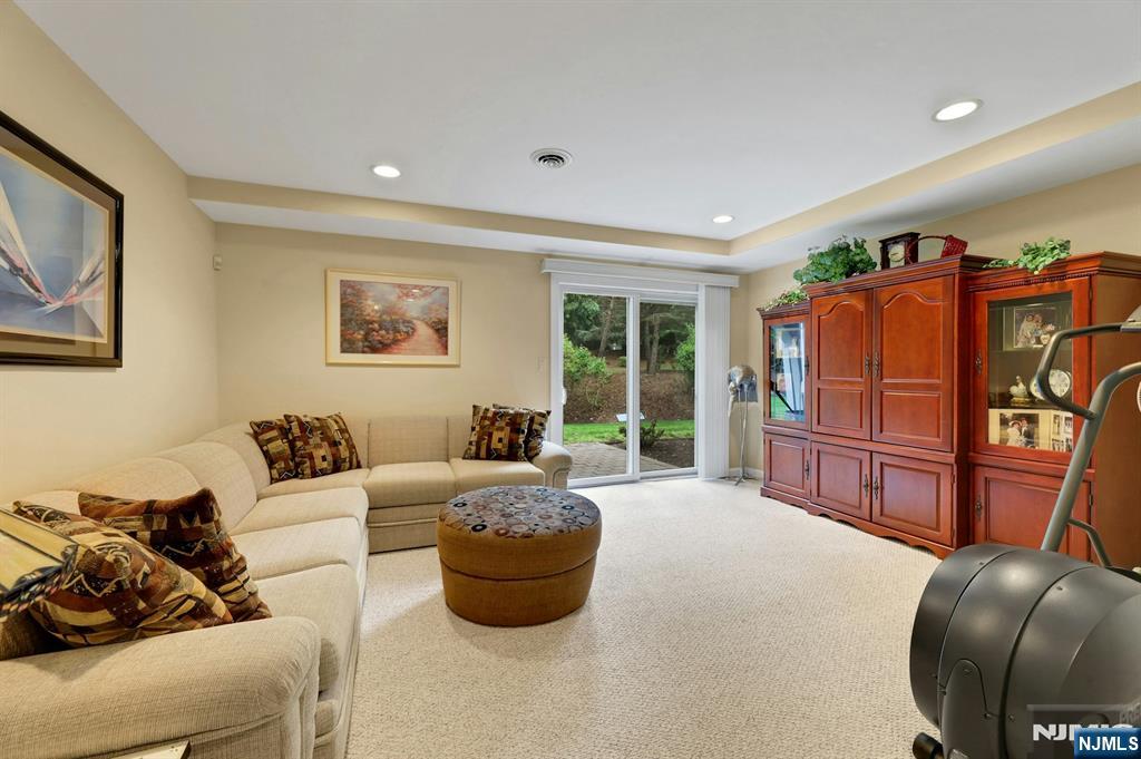 110 Winding Creek