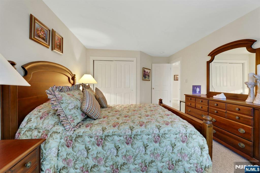 110 Winding Creek