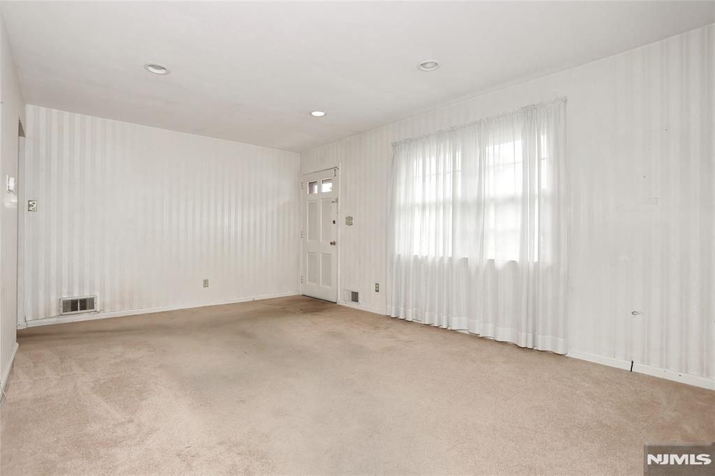 12 Beverly Lane