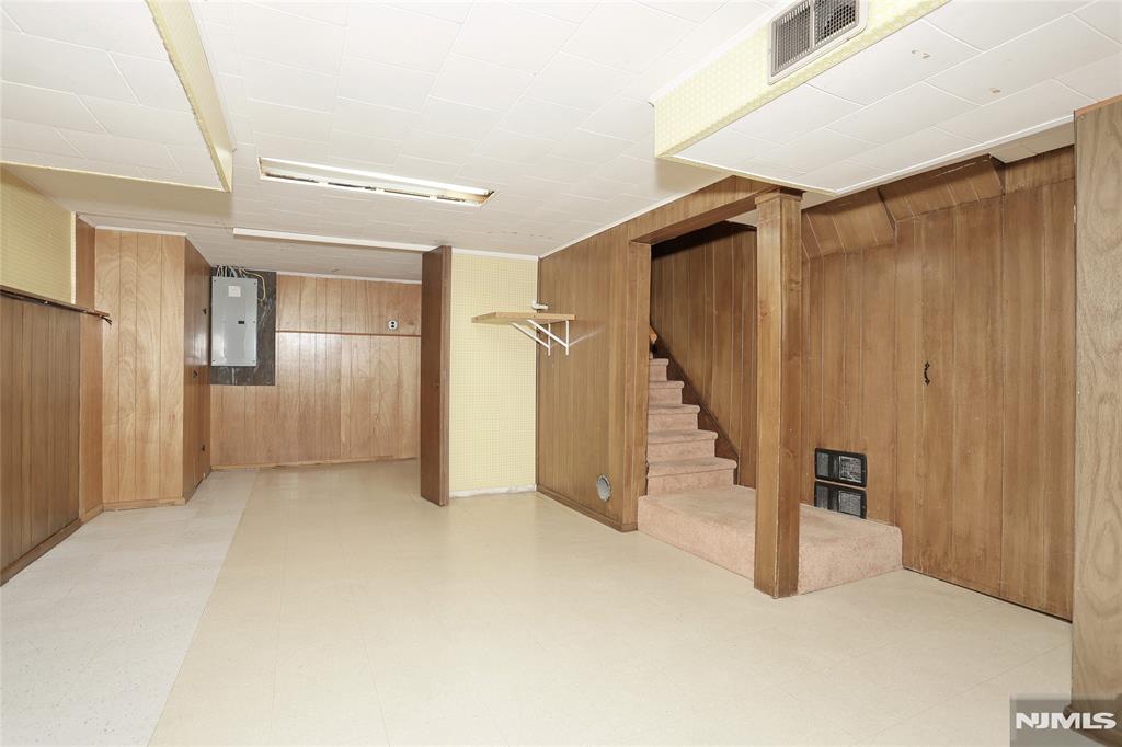 12 Beverly Lane