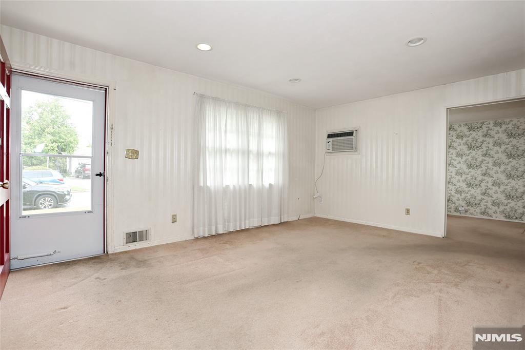 12 Beverly Lane