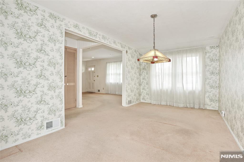 12 Beverly Lane