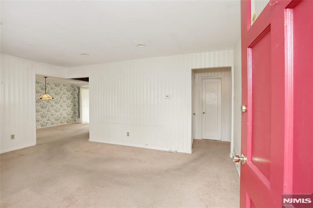 12 Beverly Lane