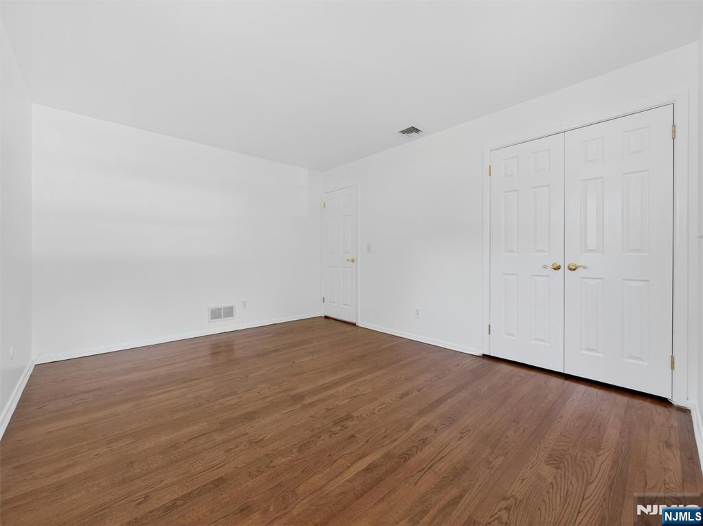 7 Willow Brook Road