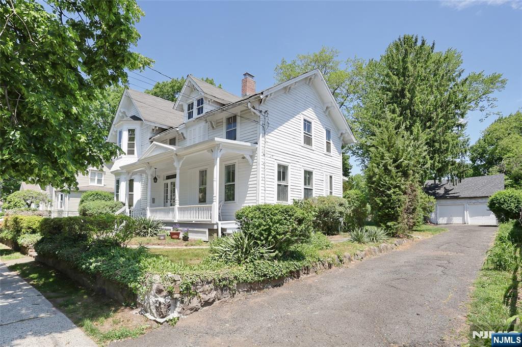 83 Grove Street