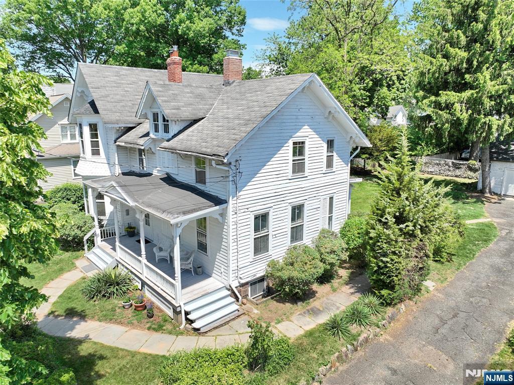 83 Grove Street