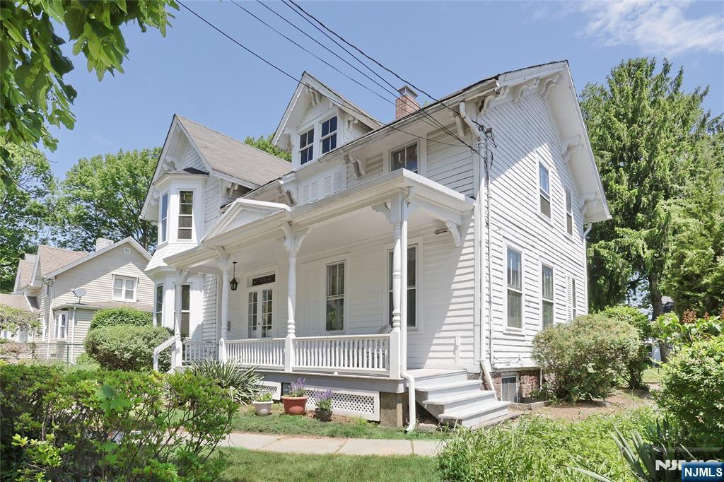 83 Grove Street