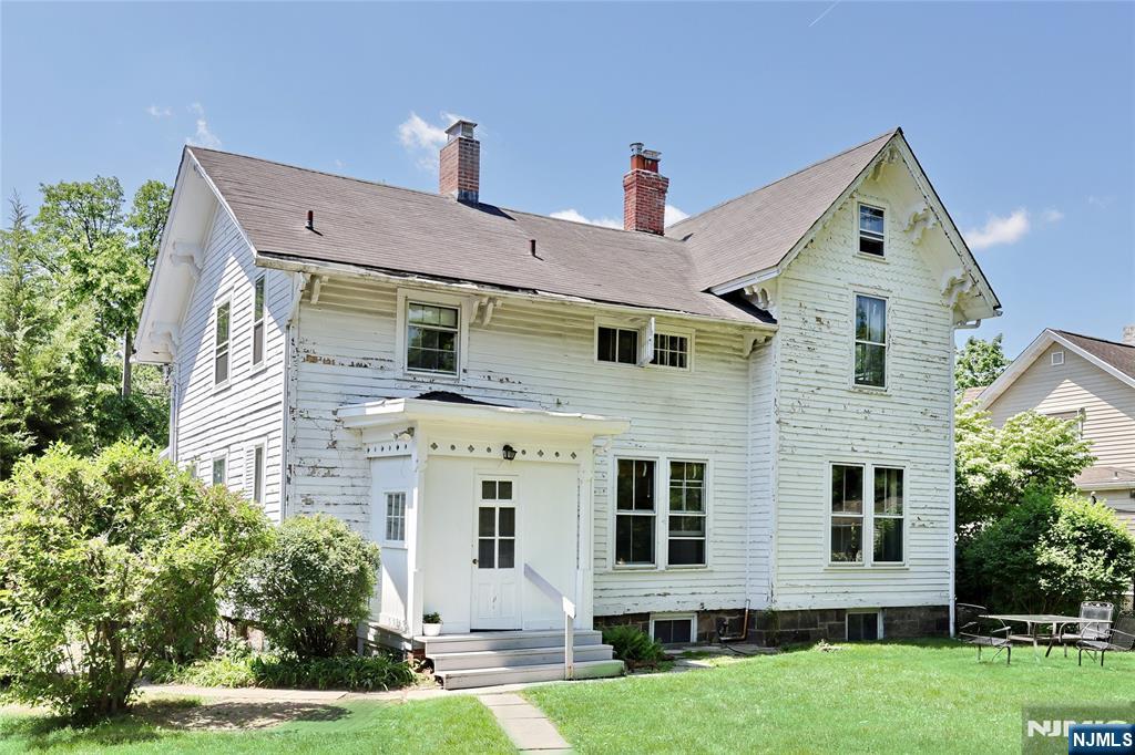 83 Grove Street