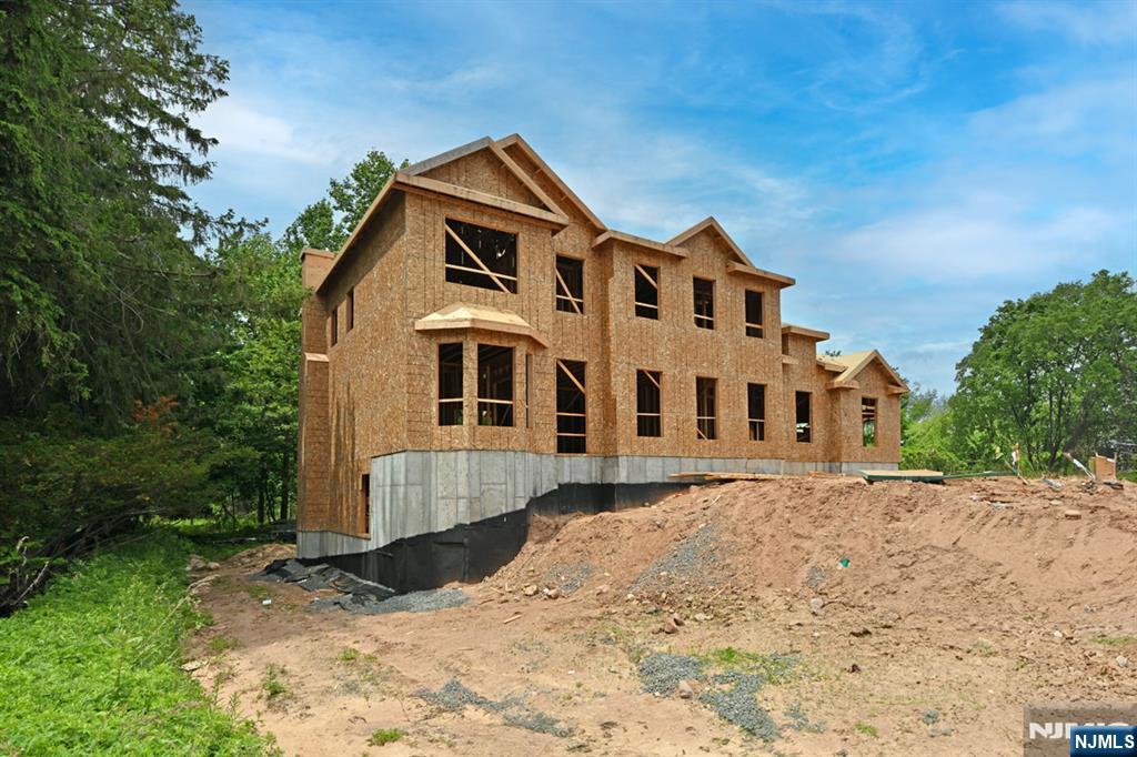 760 Pascack Road