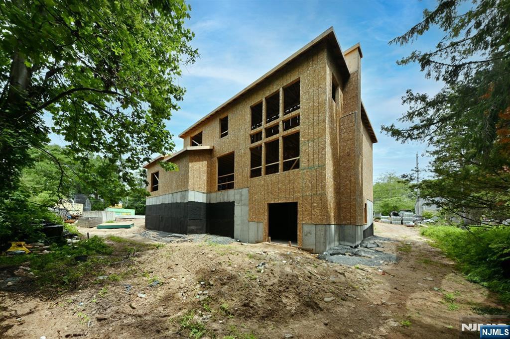 760 Pascack Road