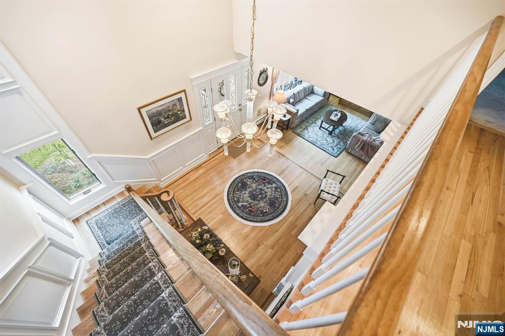 21 Lakeview Avenue