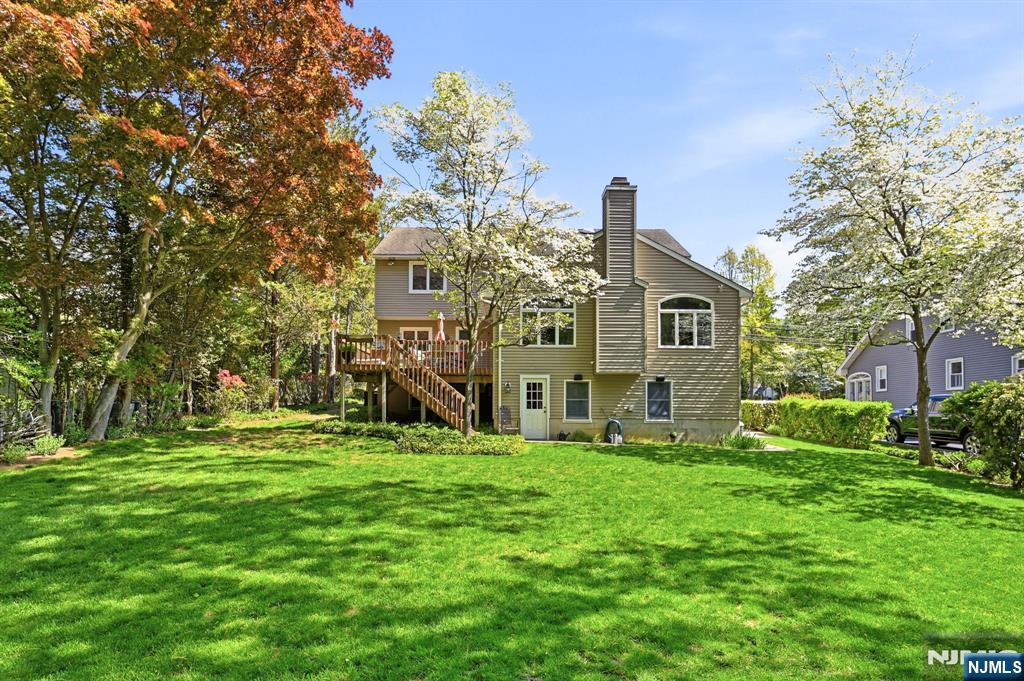 21 Lakeview Avenue