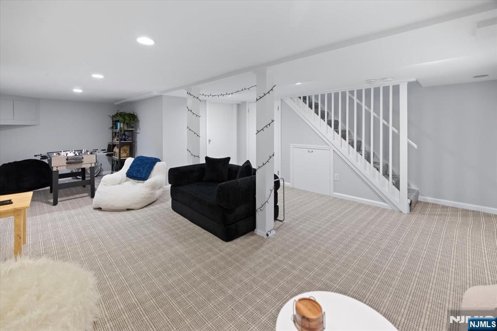 454 Hasbrouck Boulevard