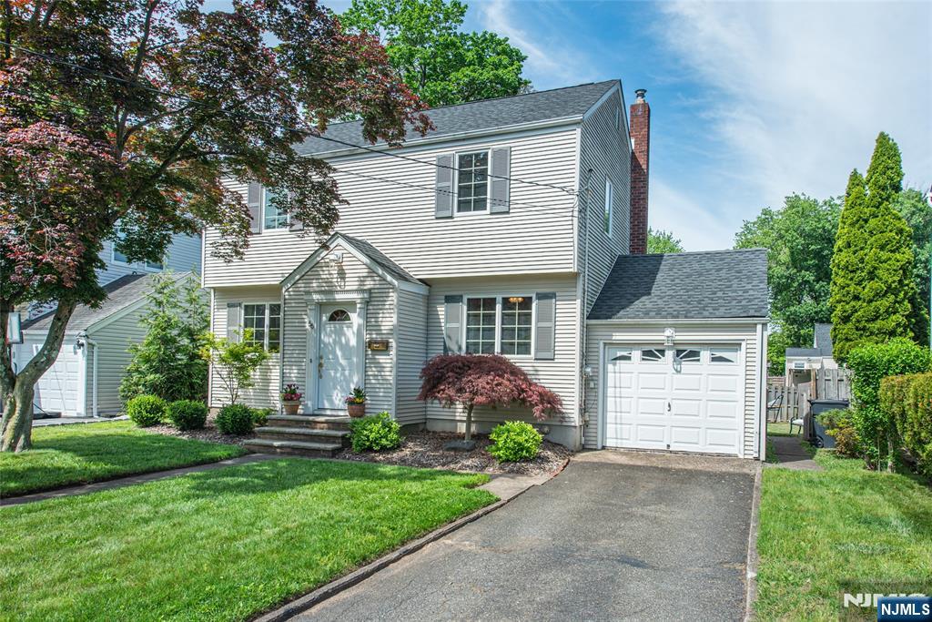 56 Lunn Avenue