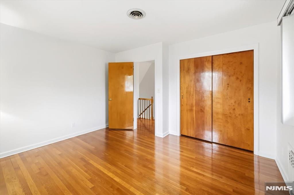 535 Summit