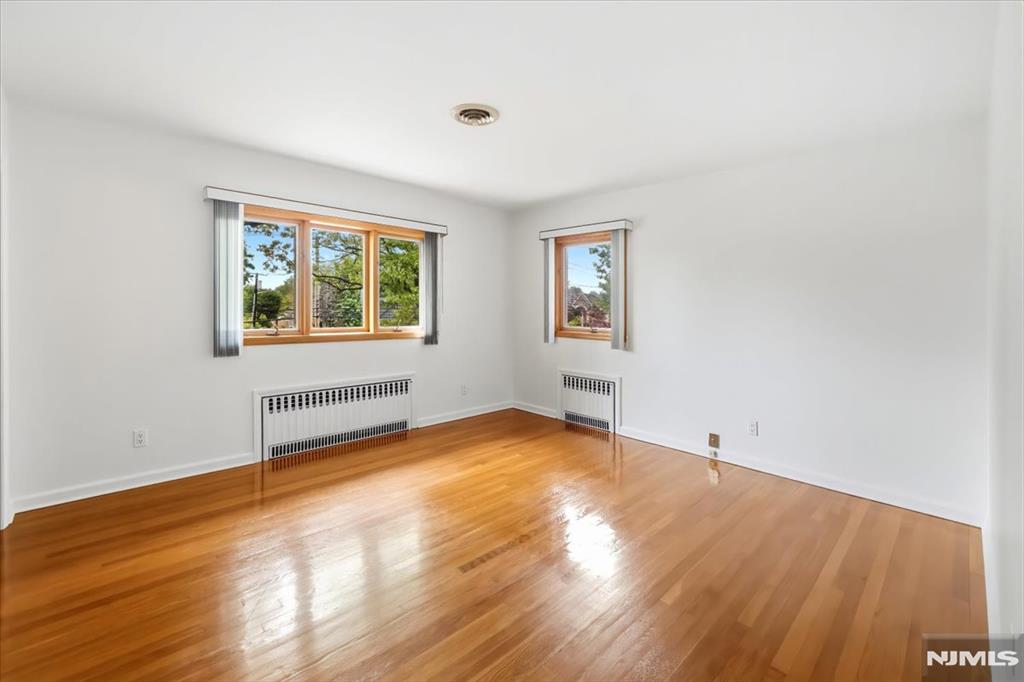 535 Summit
