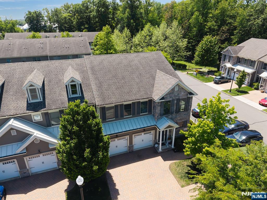 2308 Freeman Way