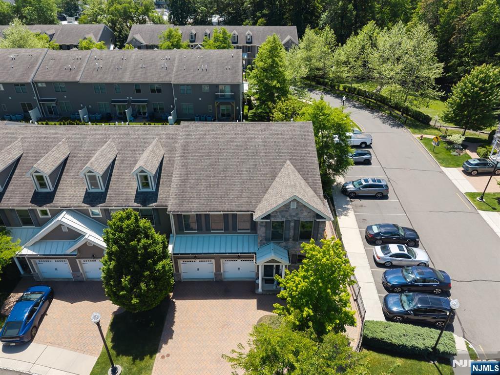 2308 Freeman Way