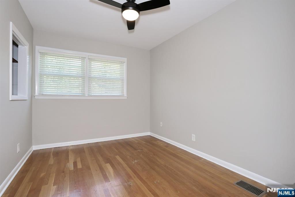 11 Henry Avenue
