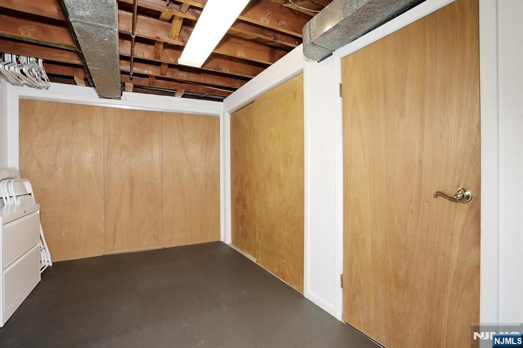 11 Henry Avenue