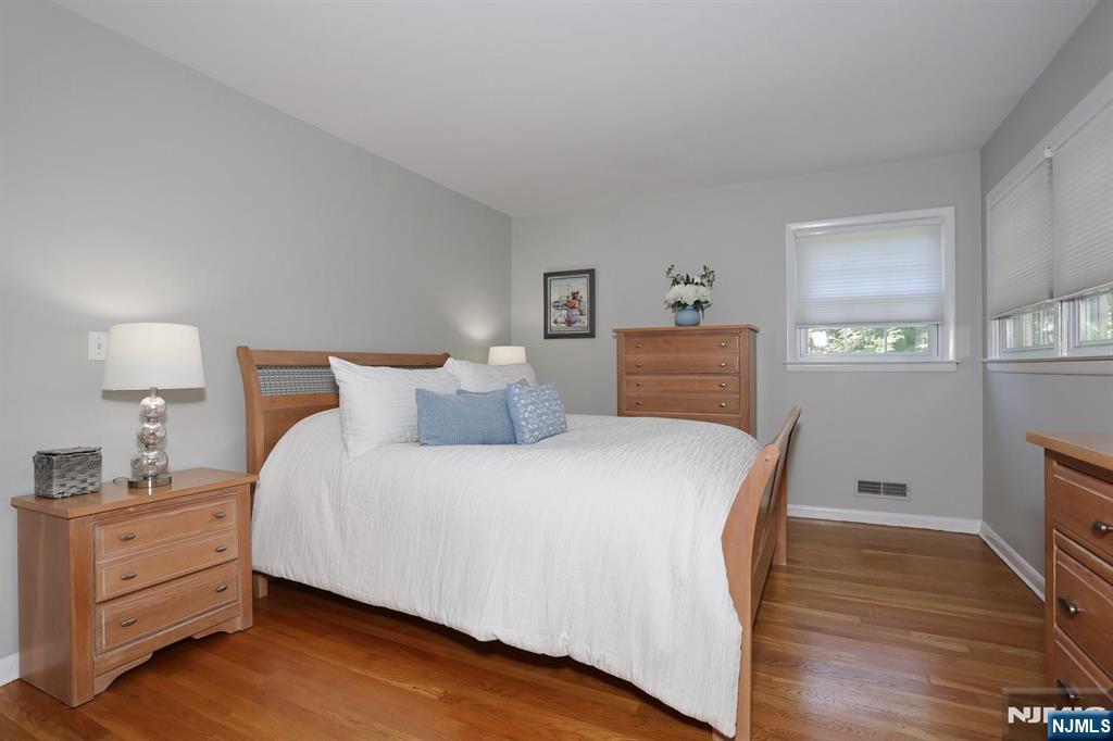 11 Henry Avenue