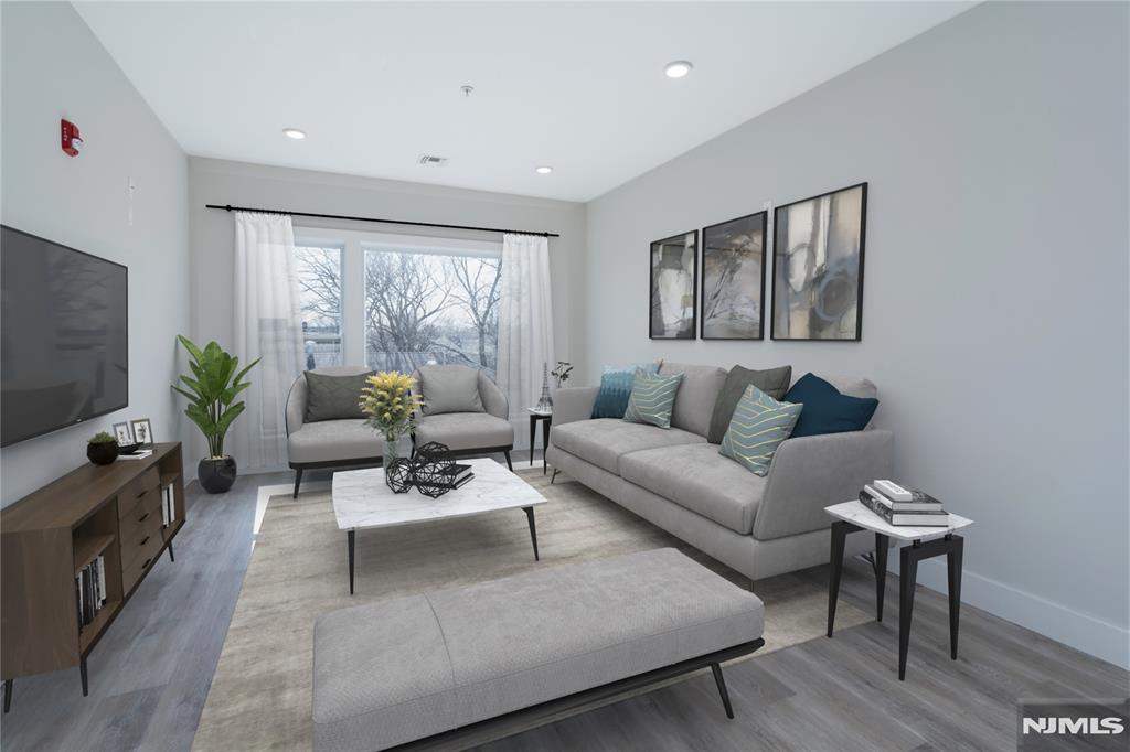 387 Park Street 302