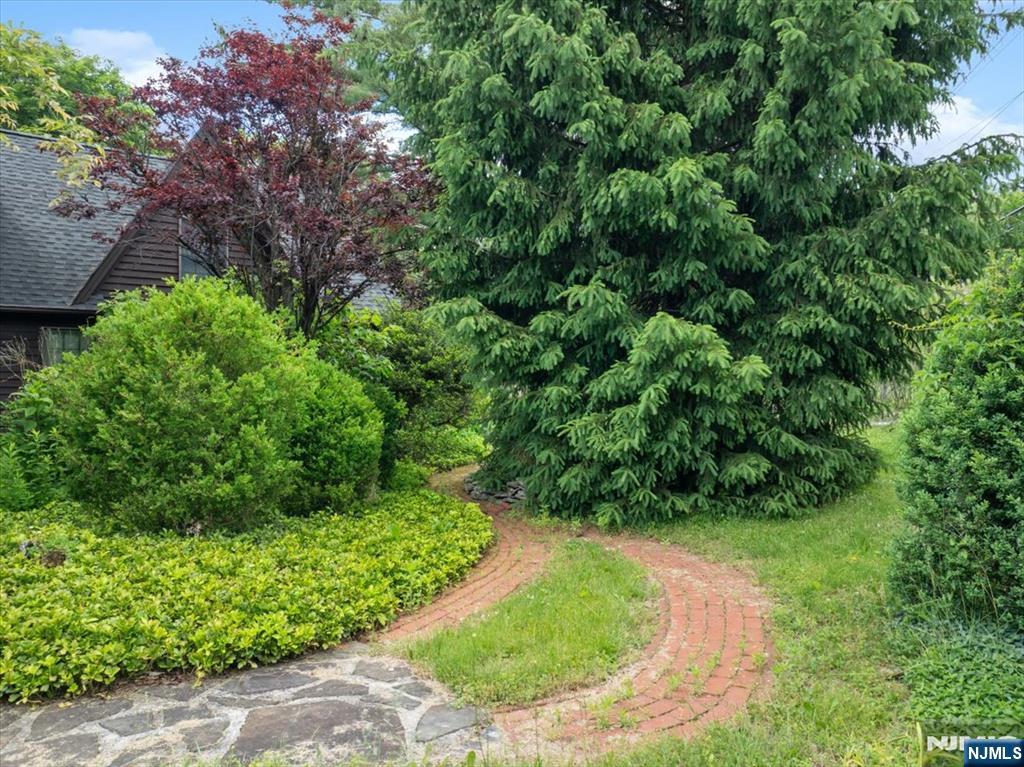 148 Spring Valley Road