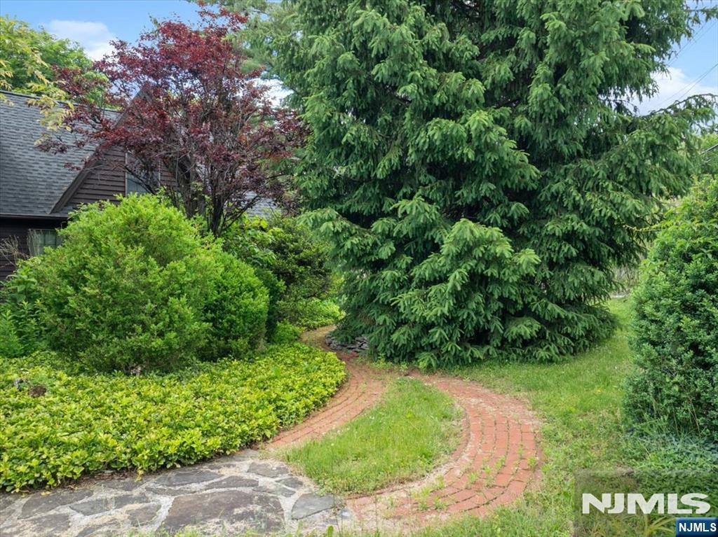 148 Spring Valley Road