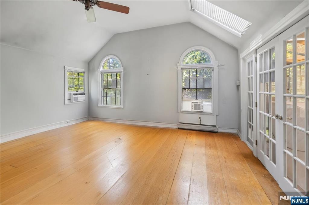 148 Spring Valley Road
