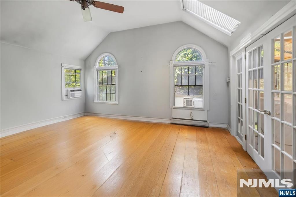 148 Spring Valley Road