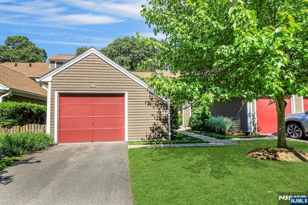 172 Grandview Lane